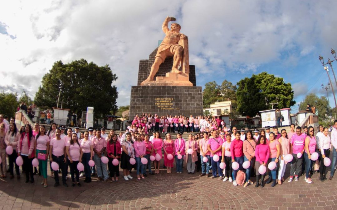 El Secretario de Salud hizo un llamado a oncólogos del país a hacer frente al cáncer.