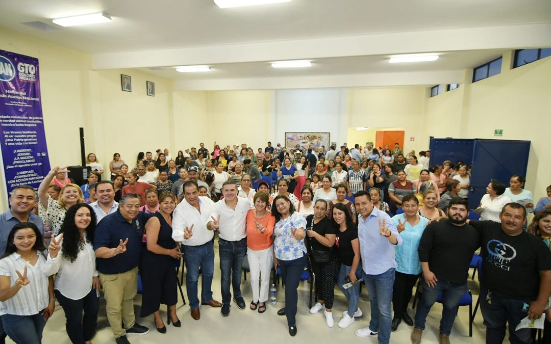 Gran convocatoria de Navarro en el Comité municipal  del PAN de  Dolores Hidalgo.
