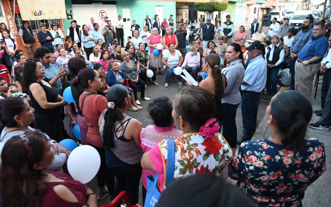 ANUNCIAN PAVIMENTACIÓN DE CALLE RINOCERONTE EN LA COLONIA GANADERA DE IRAPUATO.