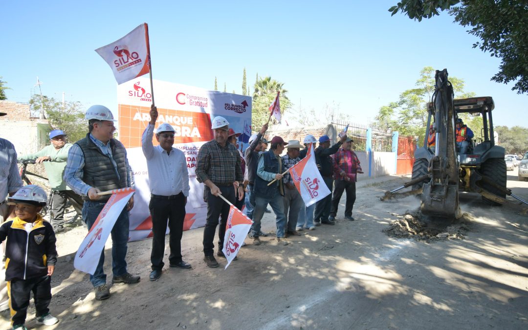 Arranca ampliación de drenaje en las calles, la Paz, General Anaya y el Rocío de comunidad de Nápoles en Silao.