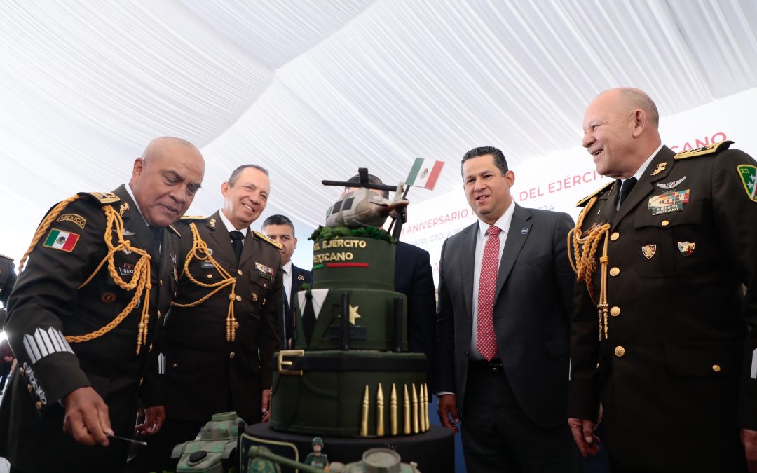 Conmemoran el 111 Aniversario del Día del Ejército Mexicano.