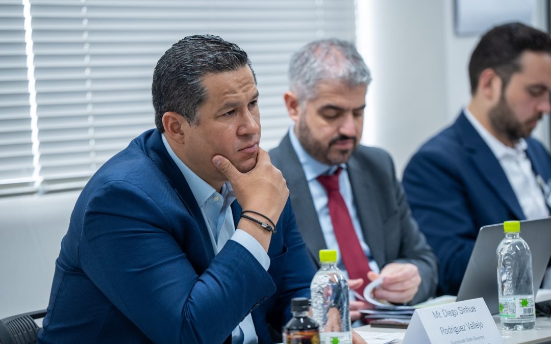 En la gira de trabajo por Japón, la comitiva guanajuatense encabezada por el Gobernador del Estado, Diego Sinhue Rodríguez Vallejo, se reunió con directivos de Nippon Steel Trading.