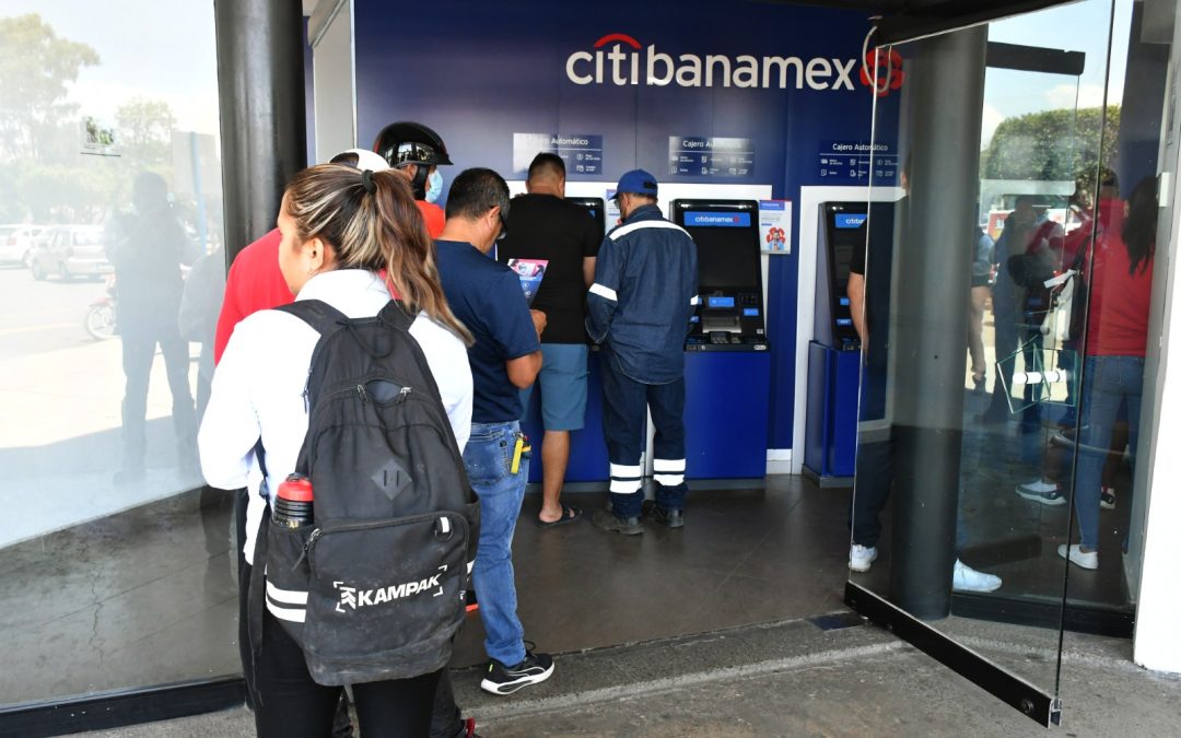 ACUERDAN ACCIONES PARA PREVENIR DELITOS EN SUCURSALES BANCARIAS DE IRAPUATO.