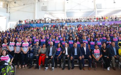En el impulso a la educación y al deporte, el Gobernador de Guanajuato, Diego Sinhue Rodríguez Vallejo, abanderó la delegación guanajuatense para los Juegos Nacionales y Paranacionales 2024 y supervisó avances de infraestructura educativa en algunas escuelas de León.