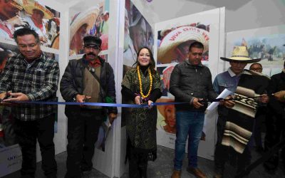 Inauguran exposición fotográfica de los Indios Tejocoteros de Guanajuato