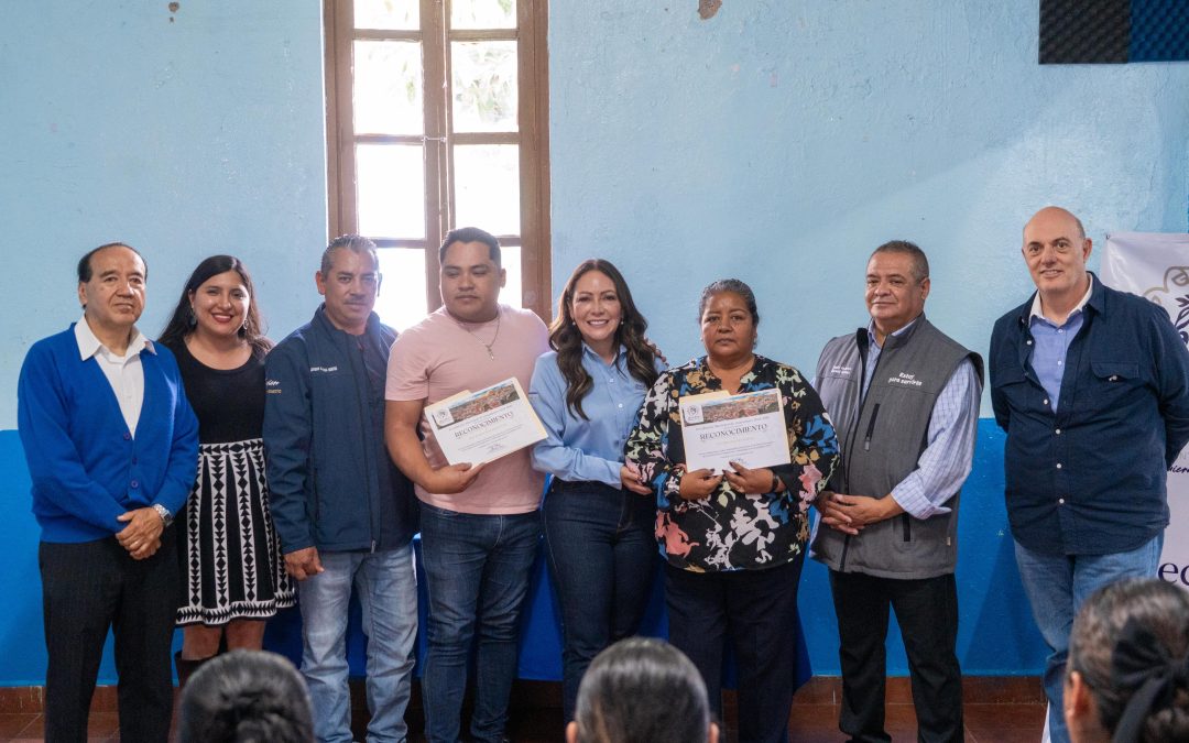 Entregan constancias de capacitación a delegadas, delegados y subdelegados de 32 comunidades