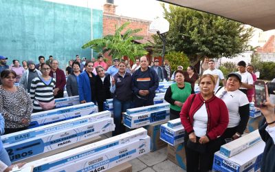 MEJORAN CALIDAD DE VIDA DE IRAPUATENSES CON CALENTADORES SOLARES