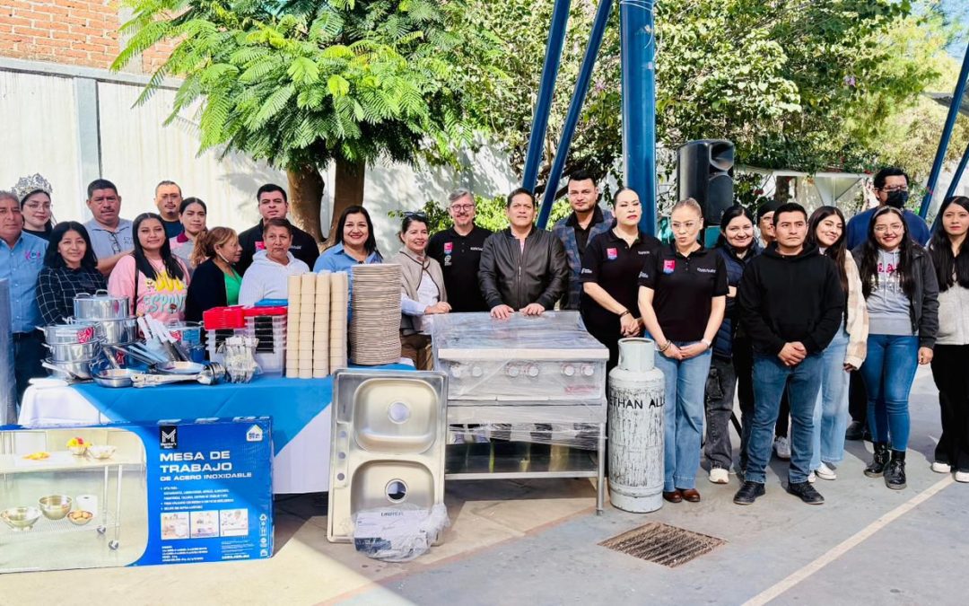 DIF Silao y Ethan Allen suman esfuerzos con todo el corazón para fortalecer al comedor comunitario de La Aldea