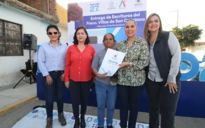 ENTREGAN ESCRITURAS Y ESCUCHAN A HABITANTES DE VILLAS DE SAN CAYETANO