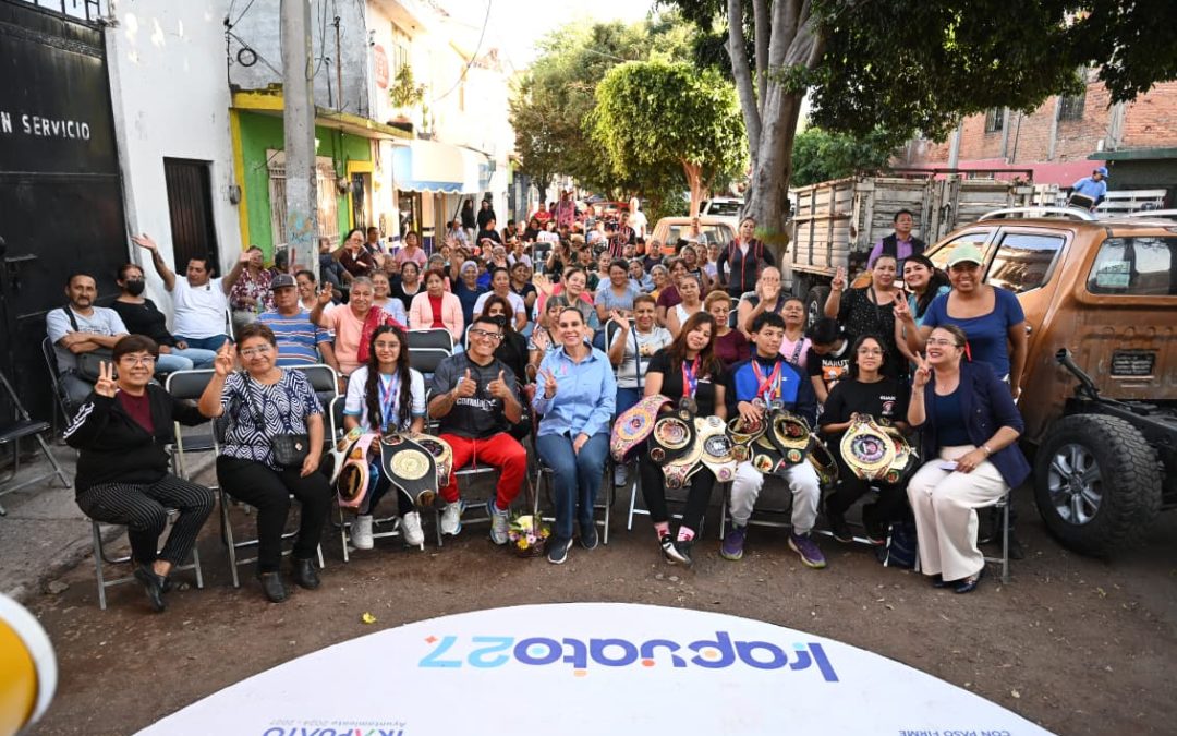 LORENA ALFARO REAFIRMA SU COMPROMISO CON VECINOS DE LA COLONIA MIGUEL HIDALGO