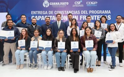 Guanajuato fortalece su capital humano con entrega de constancias a personas capacitadas en el extranjero