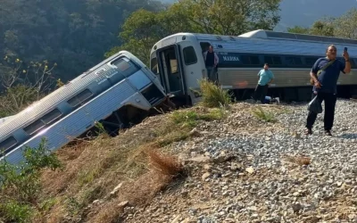 Gobierno reporta 13 muertos y 44 hospitalizados por descarrilamiento del Tren Interoceánico