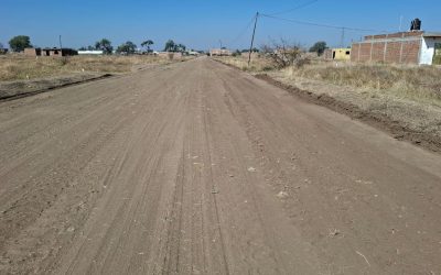 Gobierno Municipal de Romita realiza trabajos de rehabilitación en calles y caminos de acceso