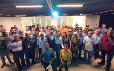 Se reúne Tú Puedes Guanajuato con concesionarios de taxis en el estado.