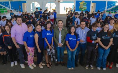 Abanderamiento de la Red Juventudes Guanajuato 2026 reúne a cientos de jóvenes en Romita