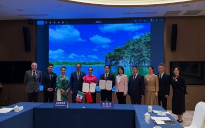 Samantha Smith genera más oportunidades para la capital mediante hermanamiento con Guilin, China
