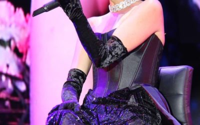 NATALIA JIMÉNEZ CONQUISTA A LAS MAMÁS DE IRAPUATO CON EMOTIVO CONCIERTO