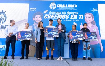 Entrega Gobernadora Libia Dennise Apoyos Creemos en Ti