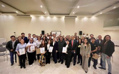 Entrega Samantha Smith Licencias Únicas de Funcionamiento a empresas que contribuyen al cuidado del medio ambiente